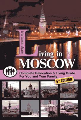 Spier, Barbara: Living in Moscow